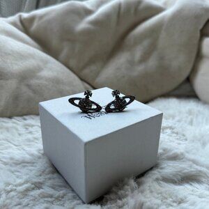 Vivienne Westwood Mini Bas Relief Earrings